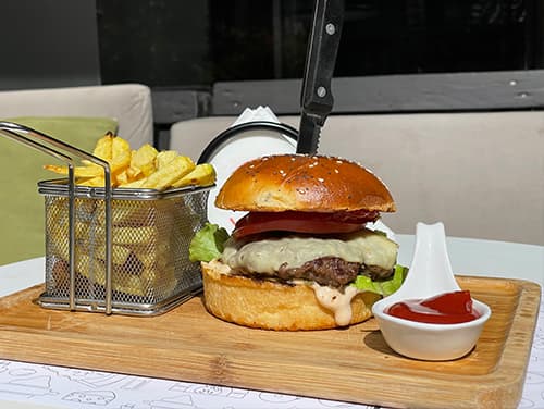 CHEESEBURGER