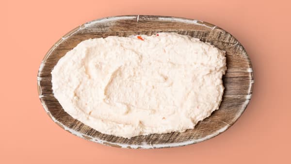 Tipiti (salcë djathi pikante) Tipiti (salcë djathi pikante)