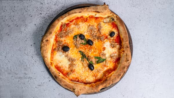 Pizza Tonno