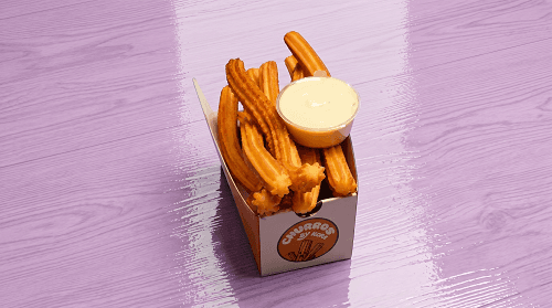 Churros me Çokollatë Kinder Bueno e Bardhë Churros me Çokollatë Kinder Bueno e Bardhë