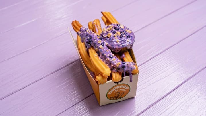 Churros me Boronicë Bio & Levandë Churros me Boronicë Bio & Levandë